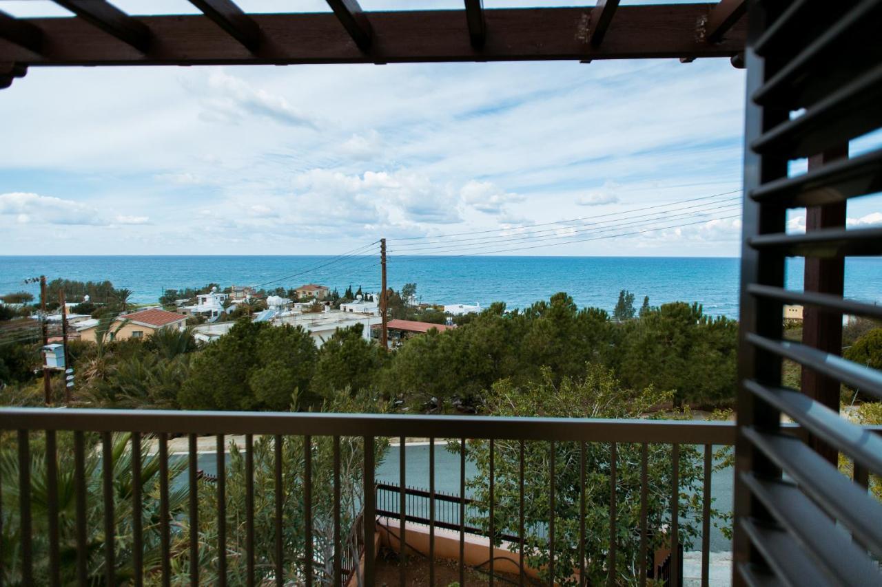Seaclusion Vacation Villa Pomos Extérieur photo