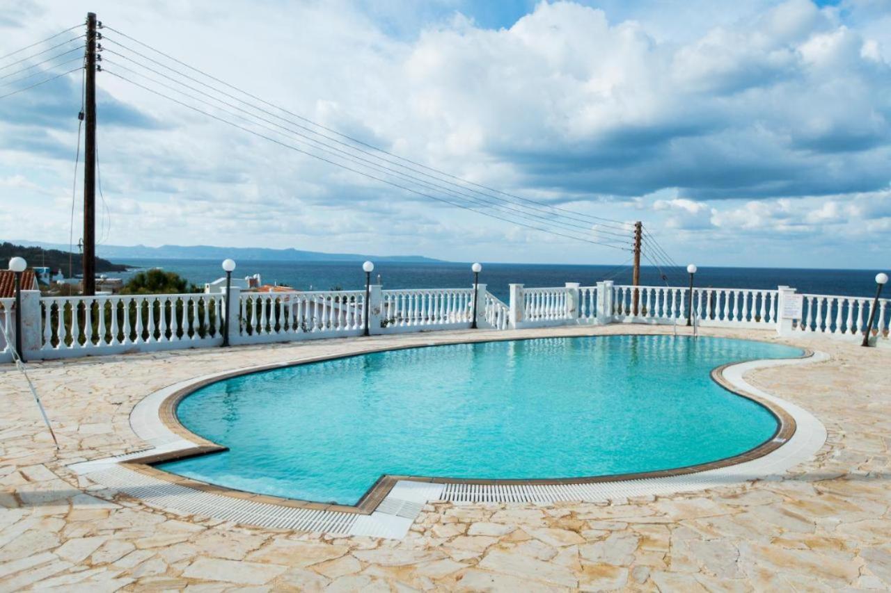 Seaclusion Vacation Villa Pomos Extérieur photo