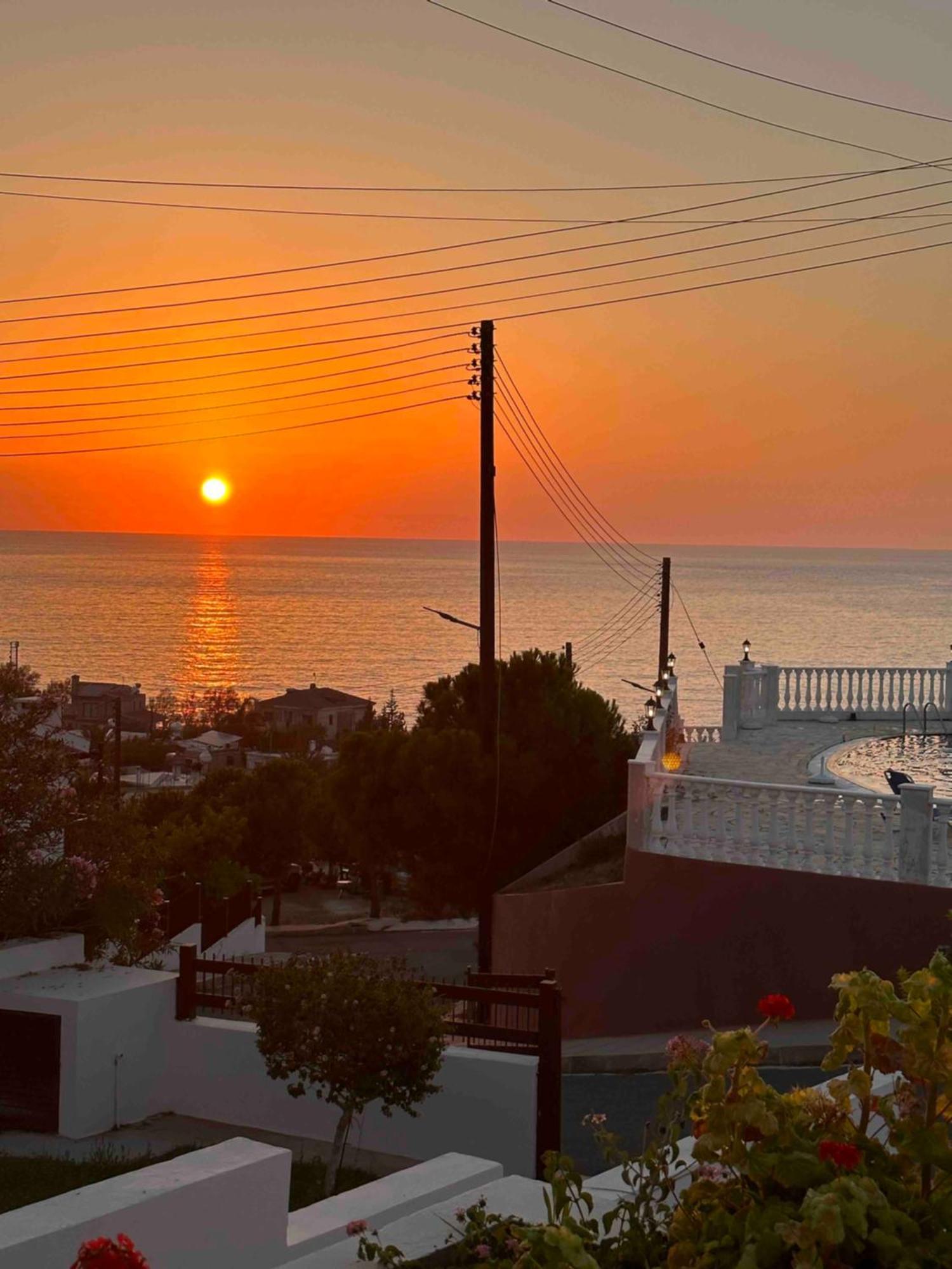 Seaclusion Vacation Villa Pomos Extérieur photo